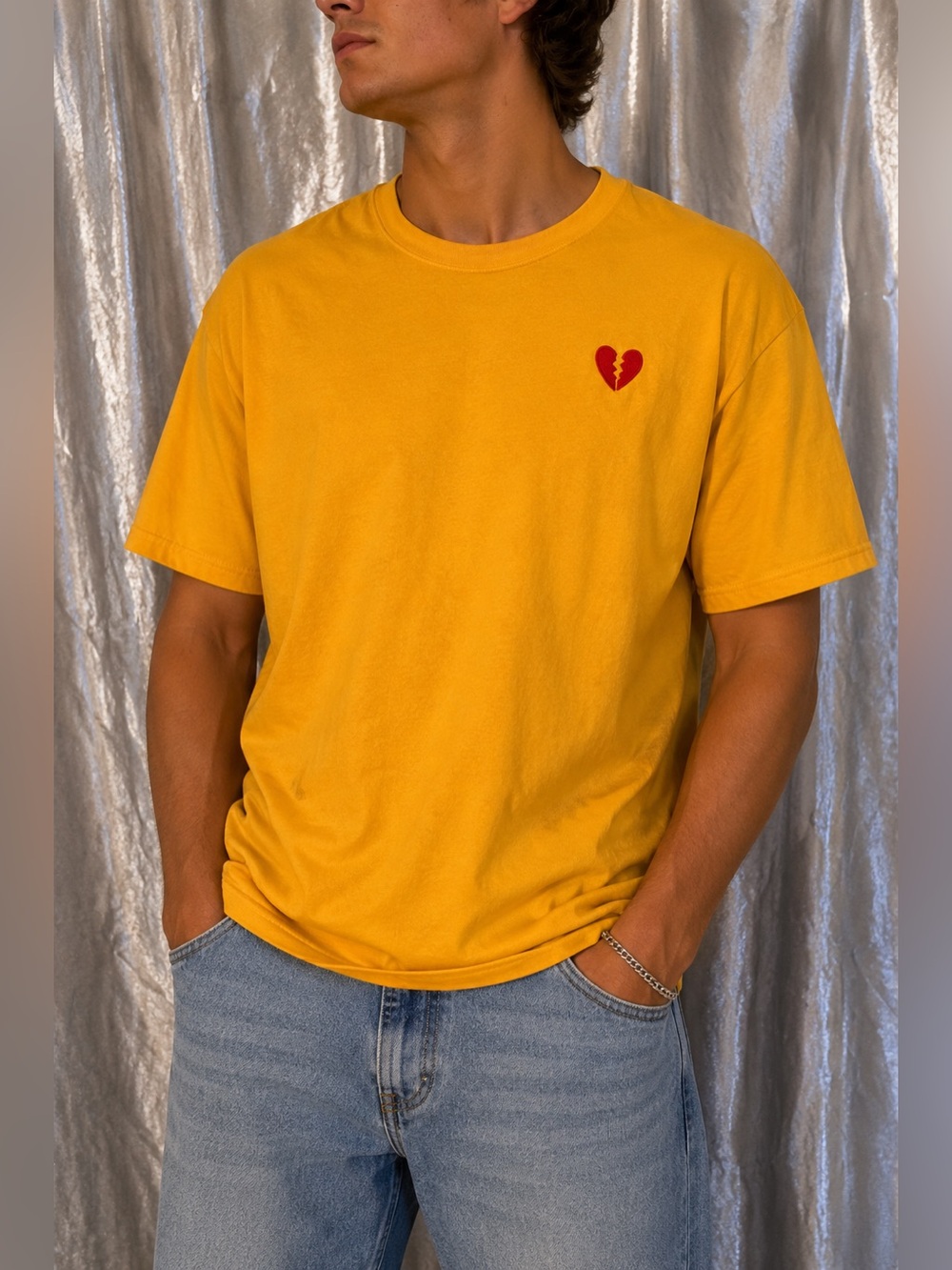 Riot Society Yellow Embroidered Broken Heart Graphic T-shirt Size Large